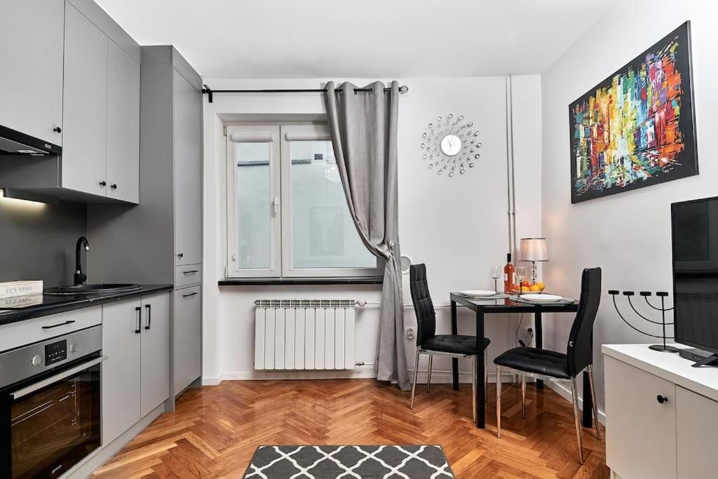 Komfort W Sercu Miasta Wroclaw Luaran gambar